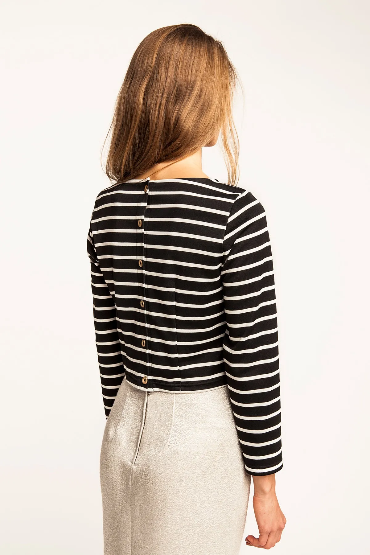 Kanerva button-back tee